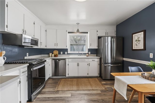 241 West Ivy Street, East Rochester, NY 14445