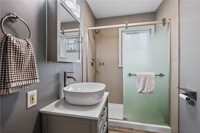 241 West Ivy Street, East Rochester, NY 14445