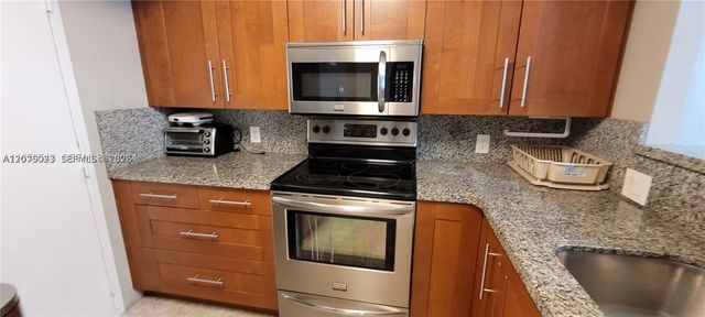 1865 S Ocean Dr 2D, Hallandale Beach, FL 33009