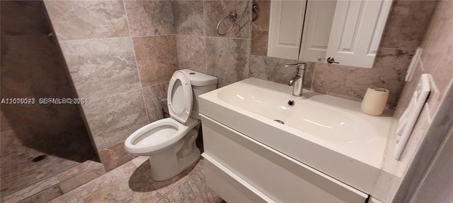 1865 S Ocean Dr 2D, Hallandale Beach, FL 33009