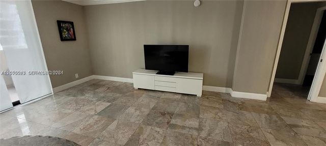 1865 S Ocean Dr 2D, Hallandale Beach, FL 33009