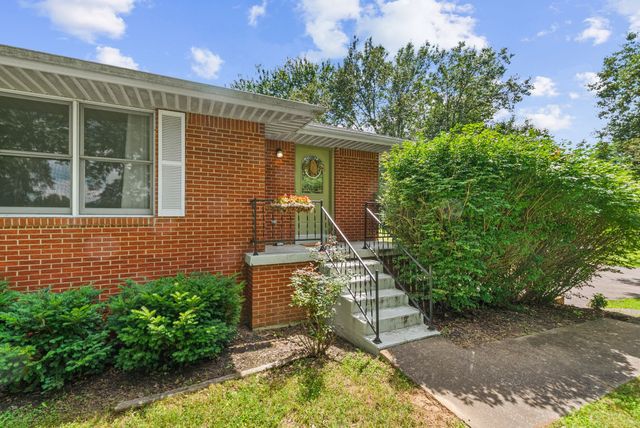 4905 Bethesda Duplex Rd, College Grove, TN 37046