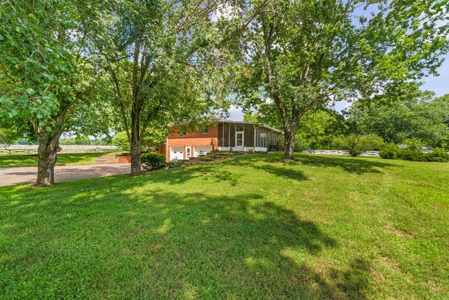 4905 Bethesda Duplex Rd, College Grove, TN 37046