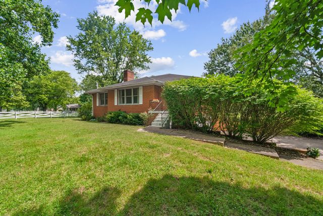 4905 Bethesda Duplex Rd, College Grove, TN 37046