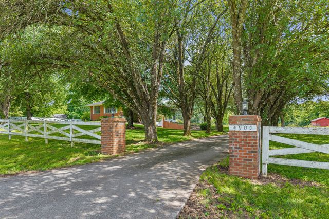 4905 Bethesda Duplex Rd, College Grove, TN 37046