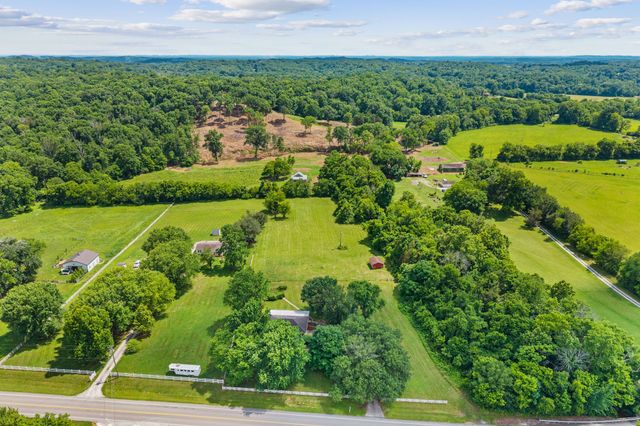 4905 Bethesda Duplex Rd, College Grove, TN 37046