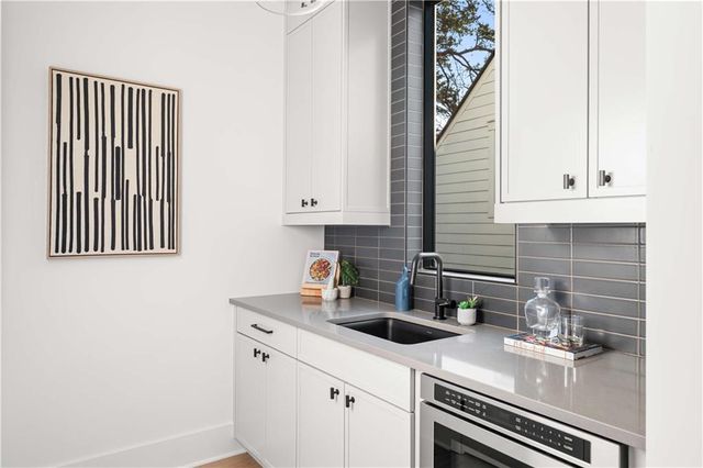 864 Amsterdam Avenue NE, Atlanta, GA 30306