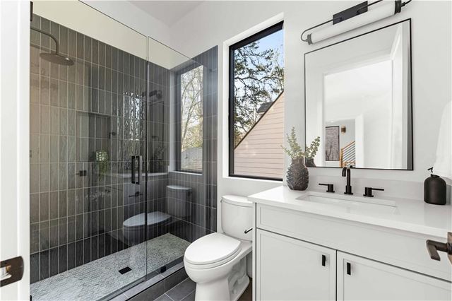 864 Amsterdam Avenue NE, Atlanta, GA 30306