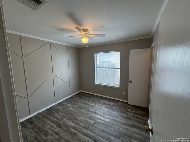 5215 Fawn Lk, San Antonio, TX 78244