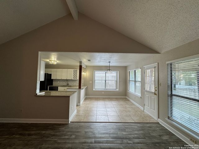 5215 Fawn Lk, San Antonio, TX 78244