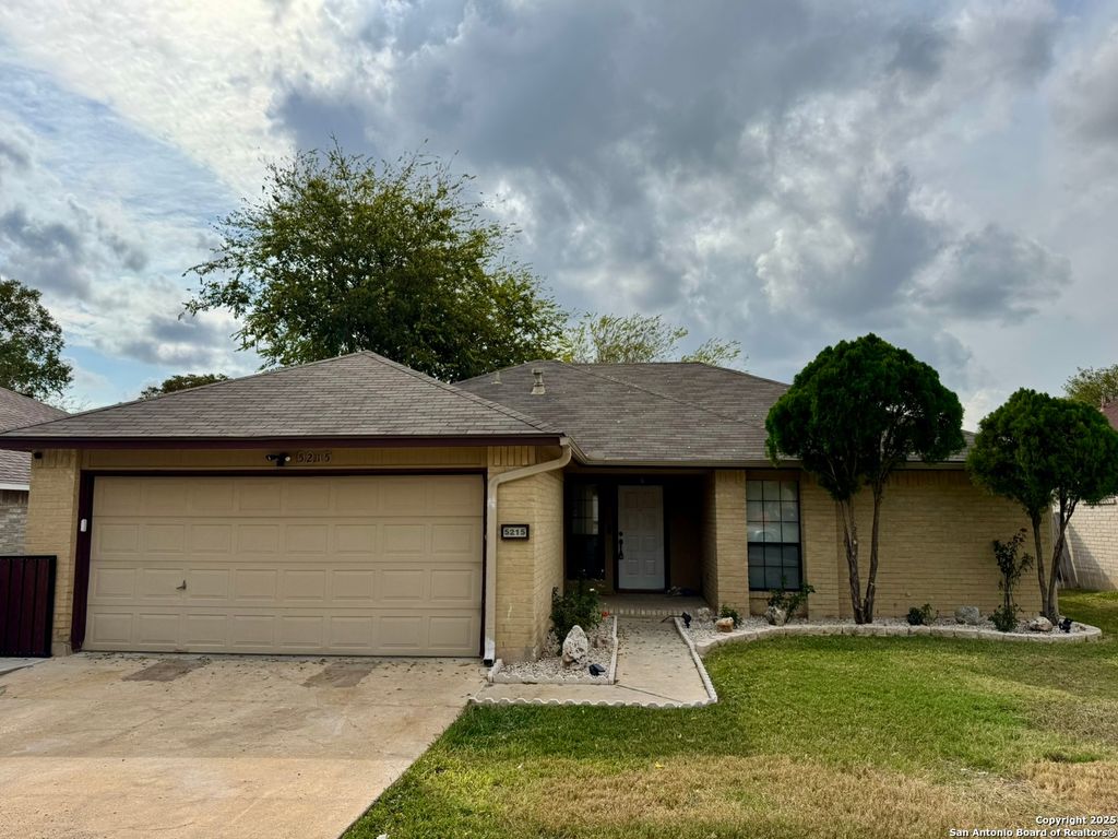 5215 Fawn Lk, San Antonio, TX 78244