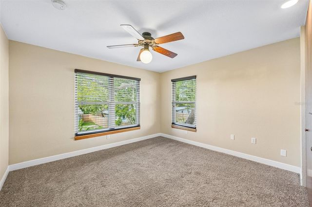 300 90TH AVENUE NE, St Petersburg, FL 33702
