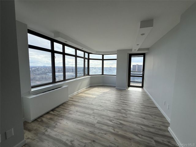 11201 Queens Boulevard 18B, Forest Hills, NY 11375