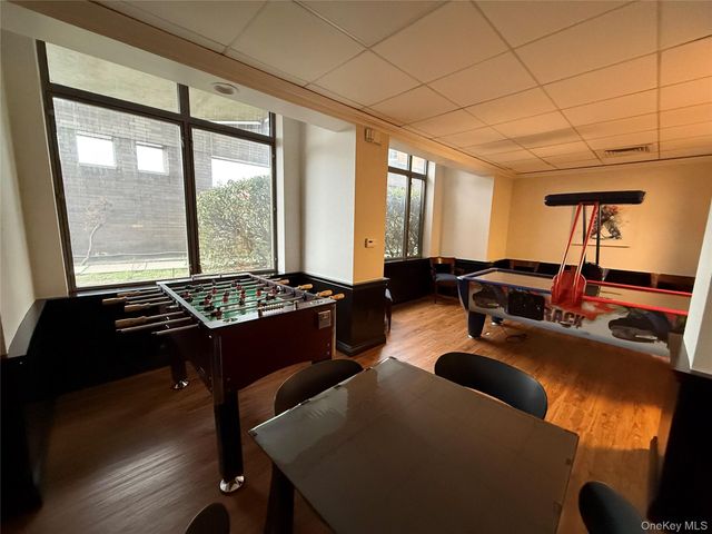 11201 Queens Boulevard 18B, Forest Hills, NY 11375