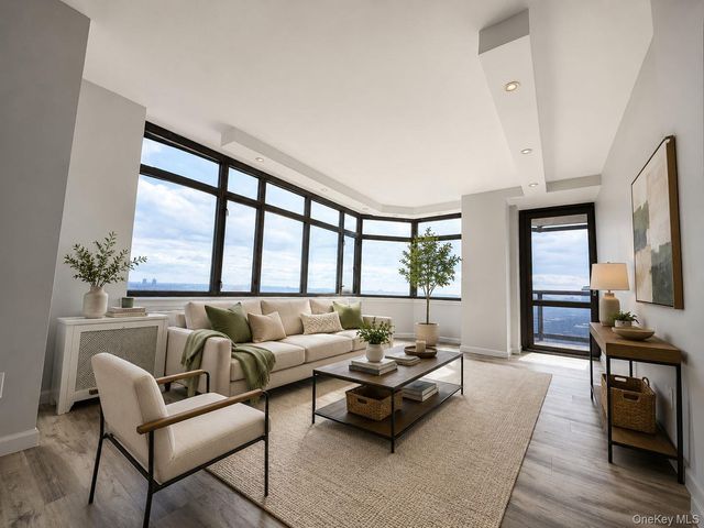 11201 Queens Boulevard 18B, Forest Hills, NY 11375