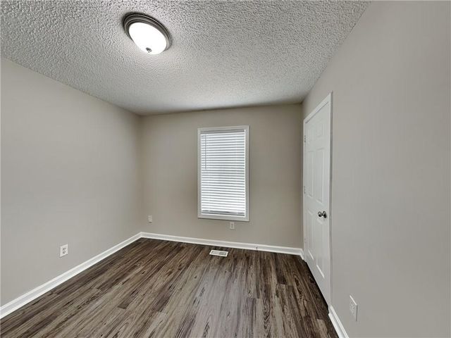 424 Ivy Crest Drive, Dallas, GA 30157