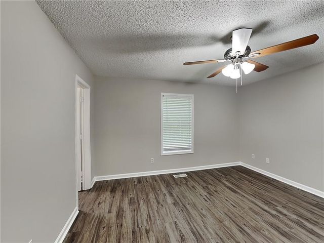 424 Ivy Crest Drive, Dallas, GA 30157