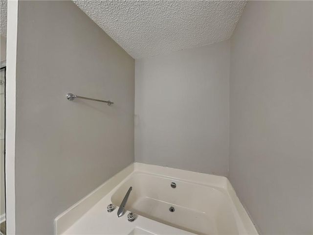 424 Ivy Crest Drive, Dallas, GA 30157