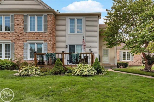 37303 Stonegate Circle, Clinton Township, MI 48036