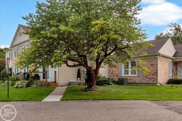 37303 Stonegate Circle, Clinton Township, MI 48036