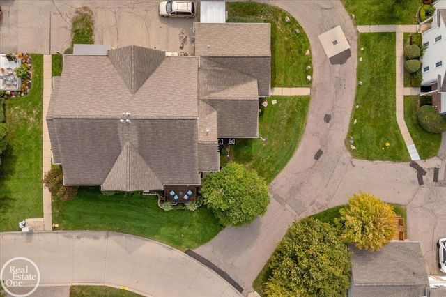 37303 Stonegate Circle, Clinton Township, MI 48036