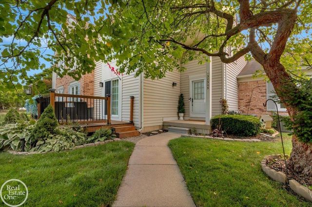 37303 Stonegate Circle, Clinton Township, MI 48036