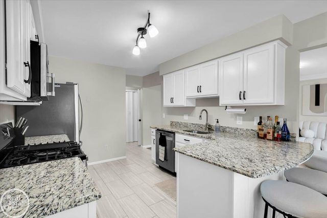 37303 Stonegate Circle, Clinton Township, MI 48036