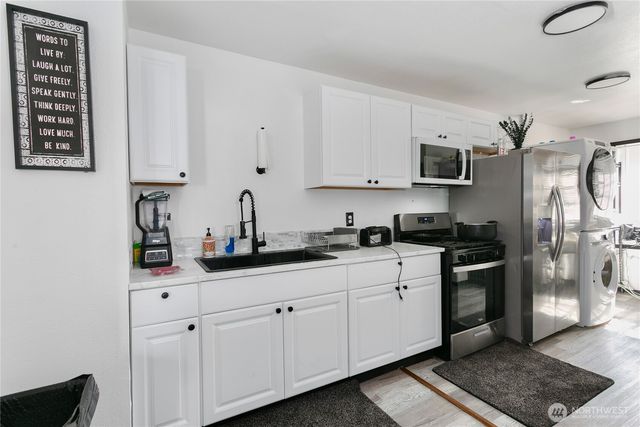 1123 S M Street, Tacoma, WA 98405