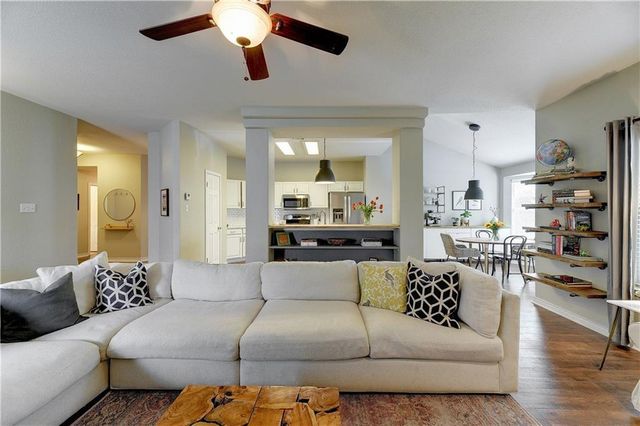 1317 Quicksilver ST, Round Rock, TX 78665
