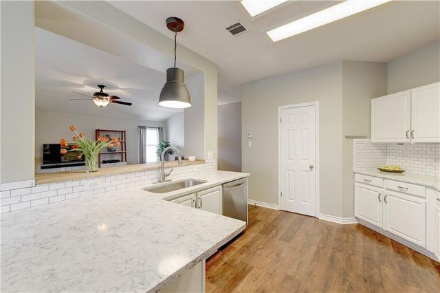 1317 Quicksilver ST, Round Rock, TX 78665