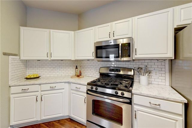1317 Quicksilver ST, Round Rock, TX 78665