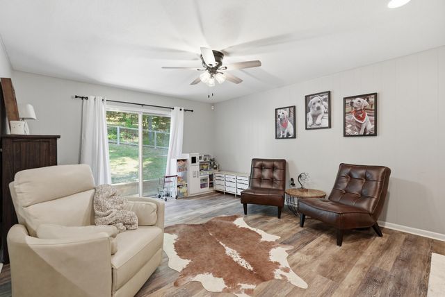 16400 Colonel Glenn, Little Rock, AR 72210