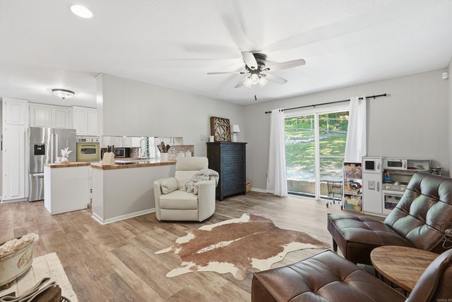16400 Colonel Glenn, Little Rock, AR 72210