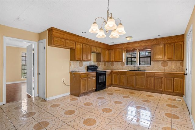 208 Pioneer Drive, Dalton, GA 30721