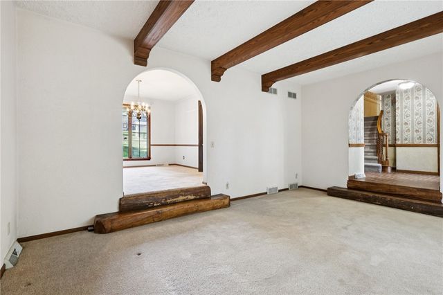 168 Cunningham Ln, Neshannock Twp, PA 16105