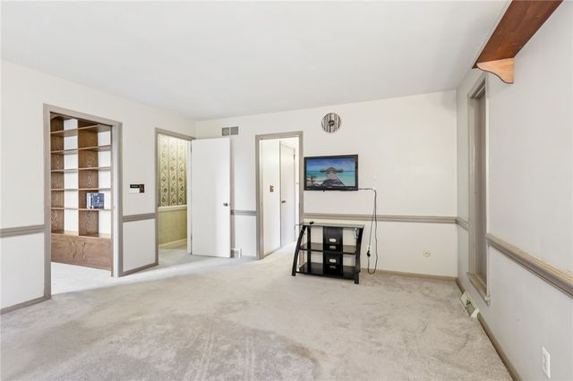 168 Cunningham Ln, Neshannock Twp, PA 16105