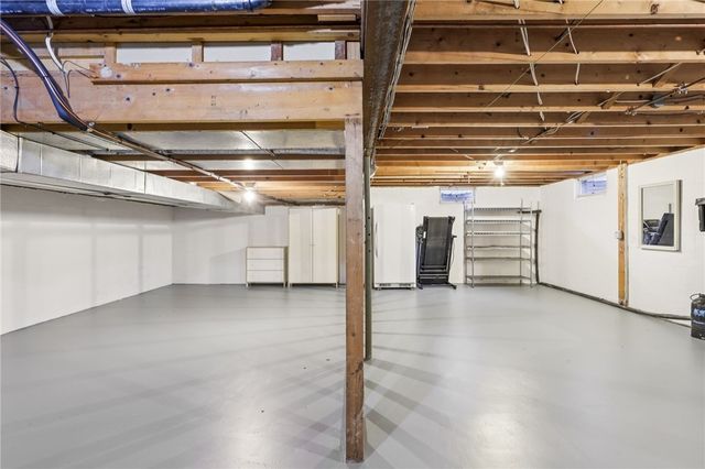 168 Cunningham Ln, Neshannock Twp, PA 16105