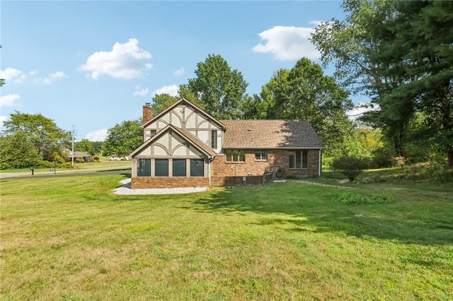 168 Cunningham Ln, Neshannock Twp, PA 16105