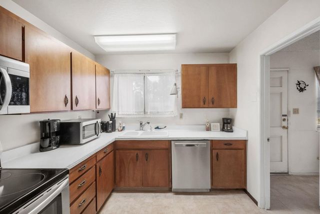 26 Seaview Drive, Bay Point, CA 94565