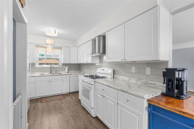 434 Espanola Avenue, Kalamazoo, MI 49004
