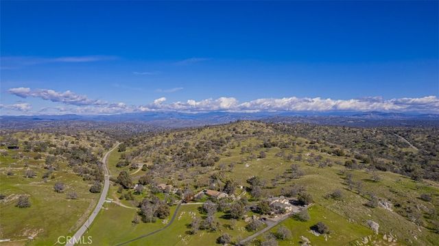 33099 Road 800, Raymond, CA 93653