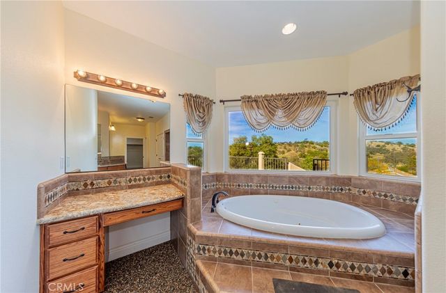 33099 Road 800, Raymond, CA 93653