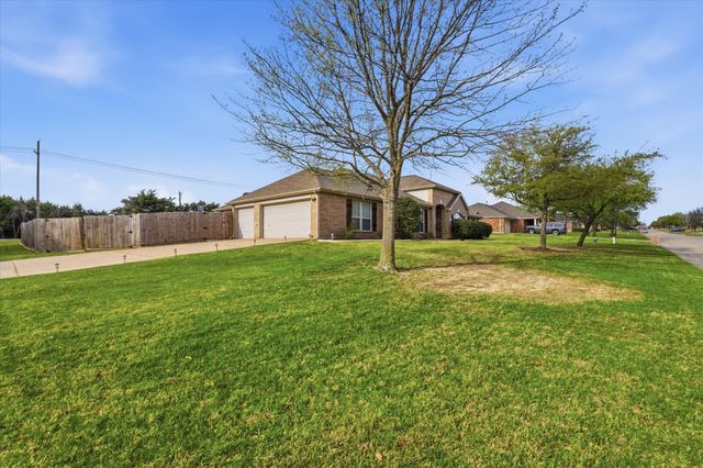 114 Clydesdale Drive, Fate, TX 75087