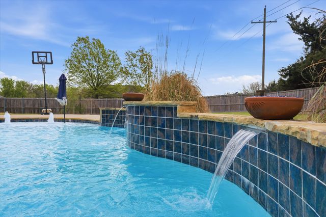 114 Clydesdale Drive, Fate, TX 75087