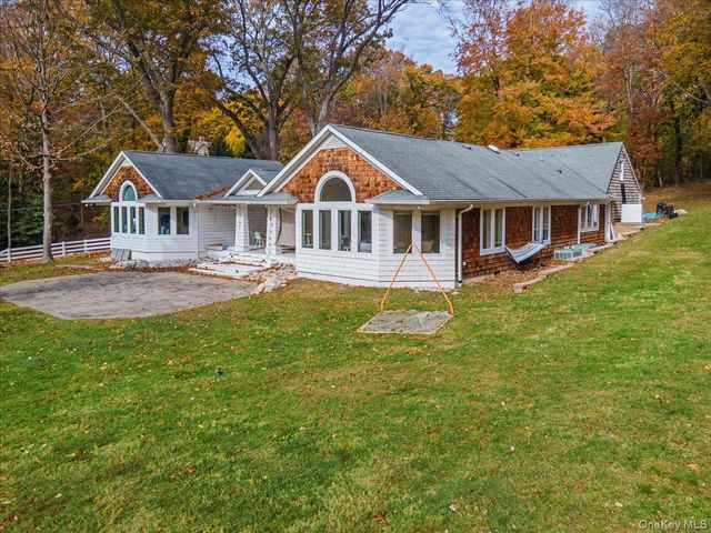 117 Locust Lane, Northport, NY 11768