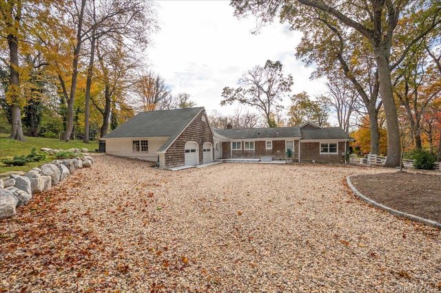 117 Locust Lane, Northport, NY 11768