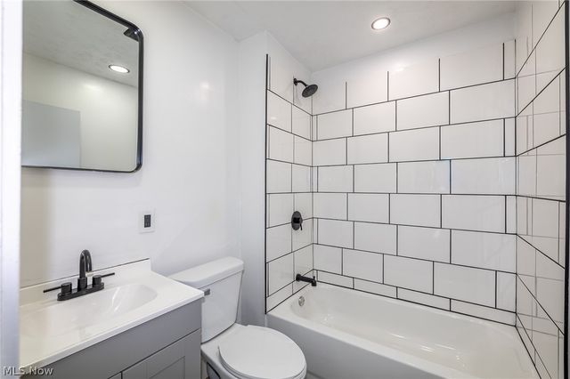 12708 Dove Avenue, Cleveland, OH 44105