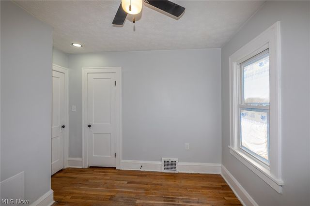 12708 Dove Avenue, Cleveland, OH 44105