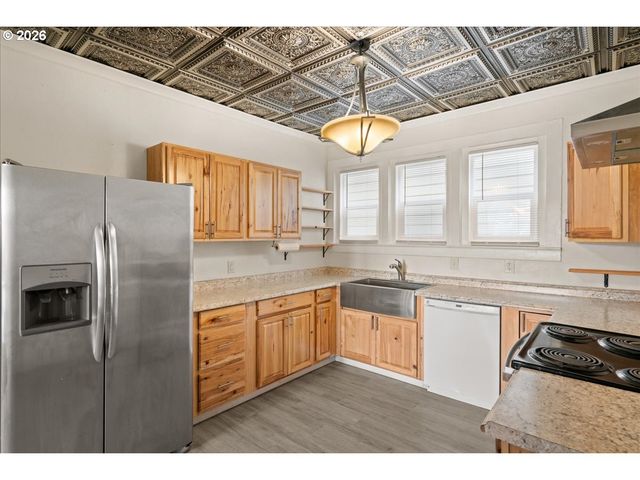 1280 4TH St, Salem, OR 97301