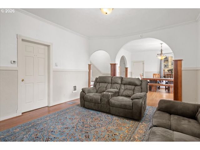 1280 4TH St, Salem, OR 97301